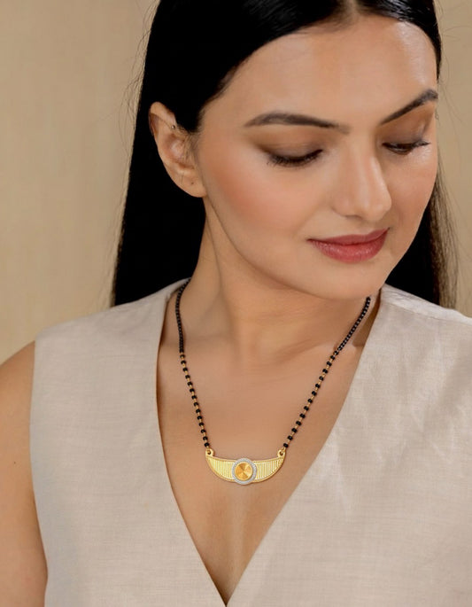 Elegant Circle Diamond Mangalsutra Necklace – Traditional & Stylish Jewellery for Women