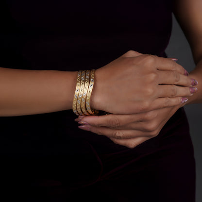 Classic Eye Line Diamond Band Bangles – Timeless Elegance for Women