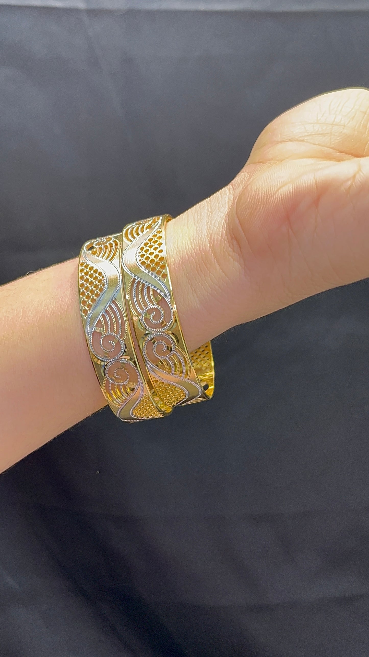 2 Pcs Bangles