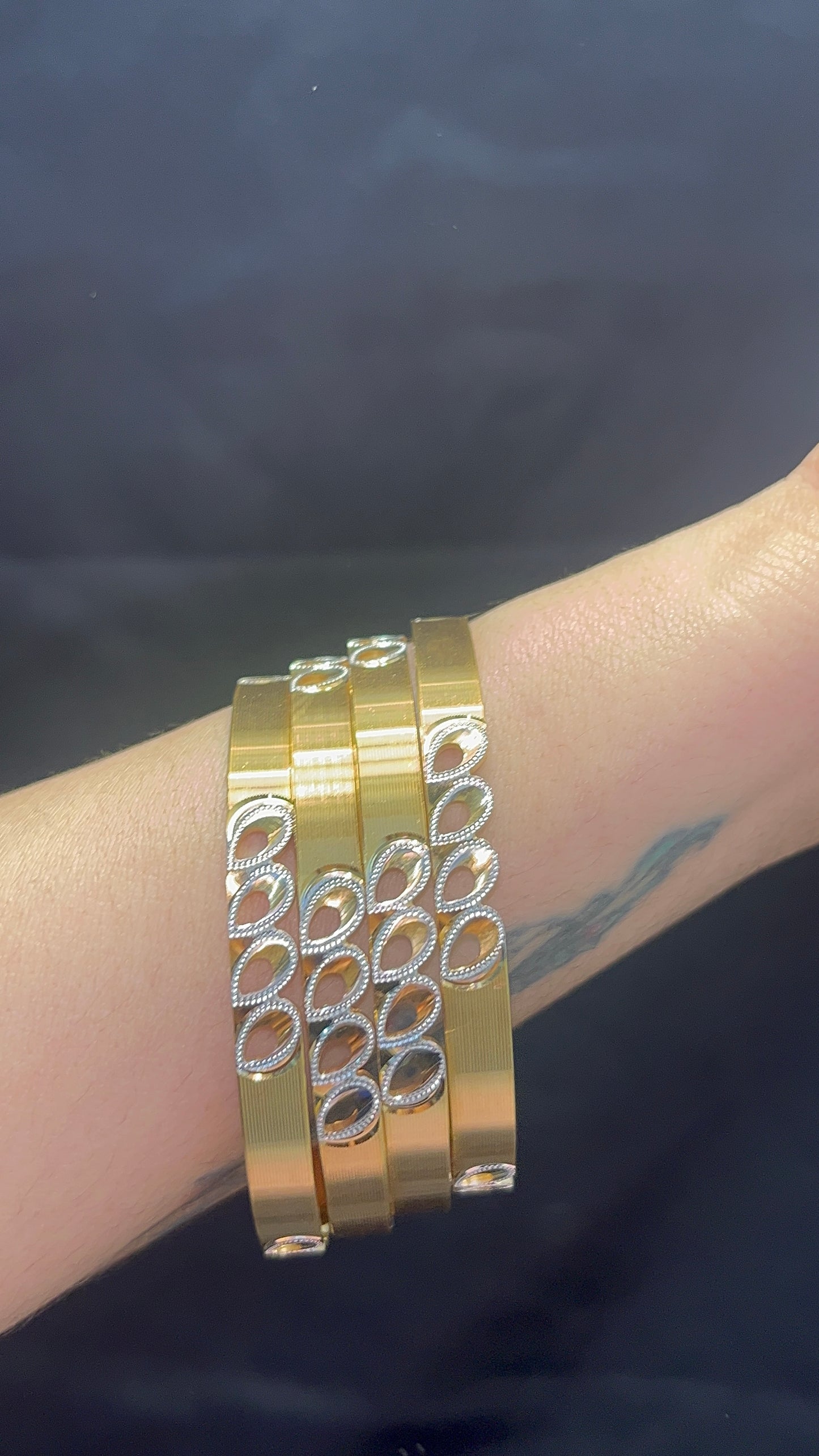 4 pcs Bangles