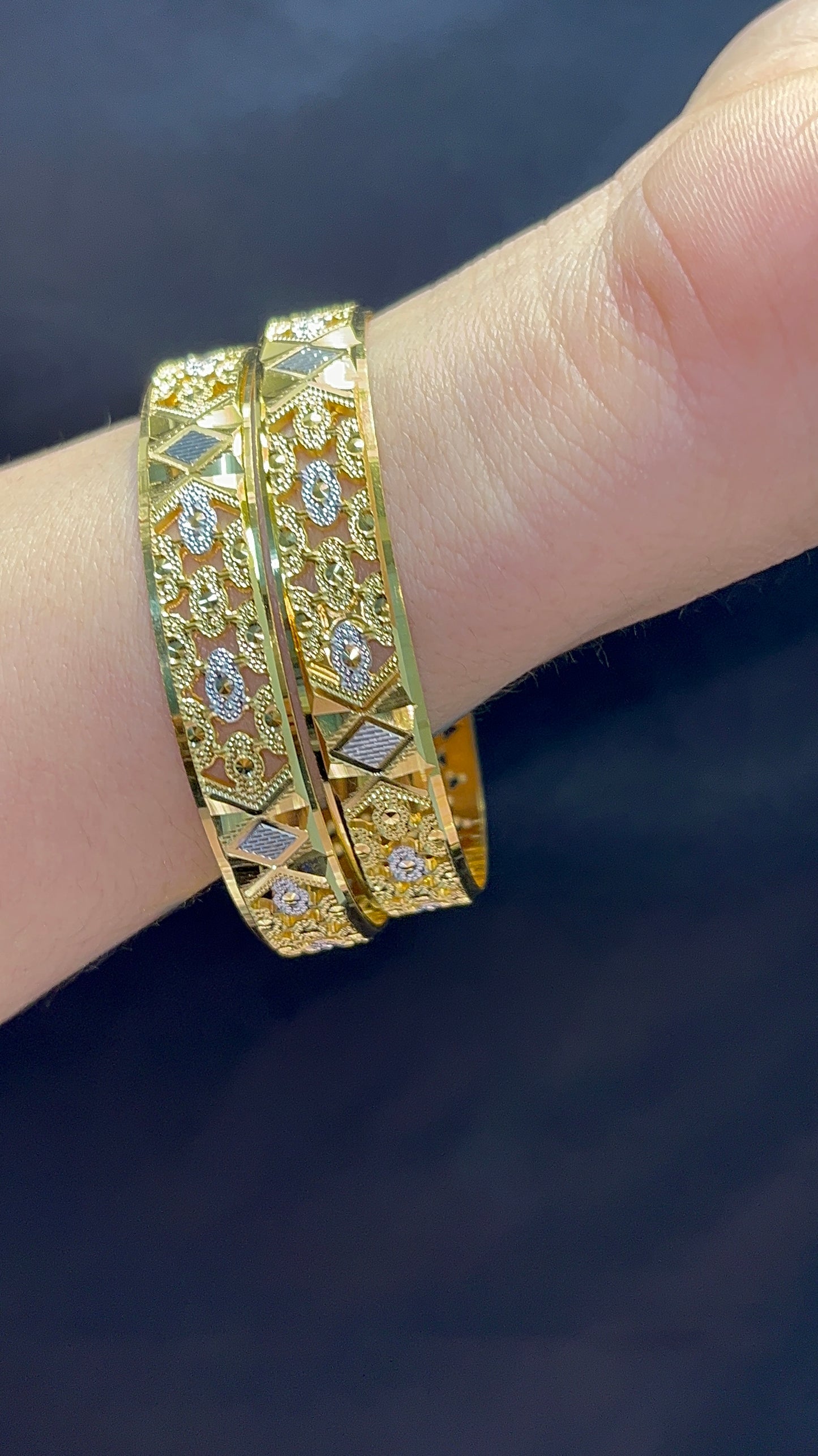 2 Pcs Bangles