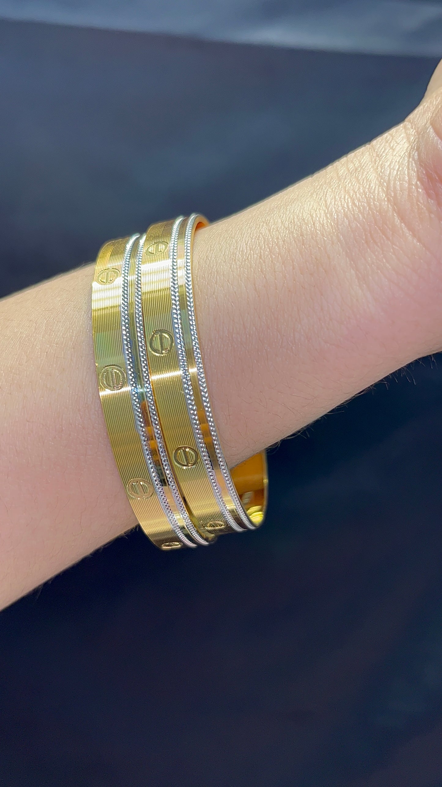 2 Pcs Bangles