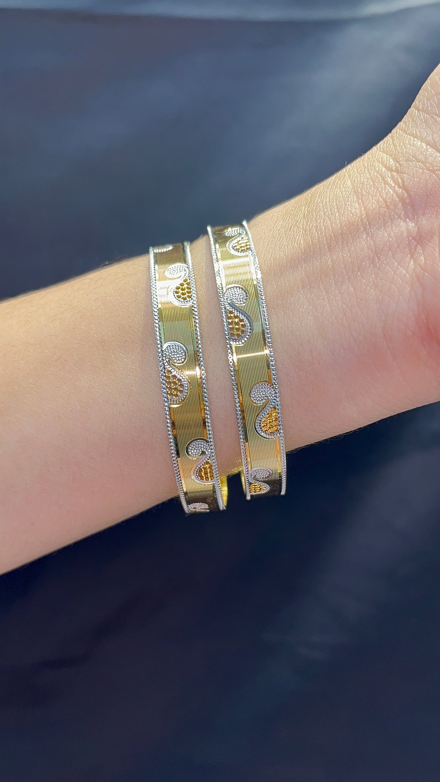 2 Pcs Bangles