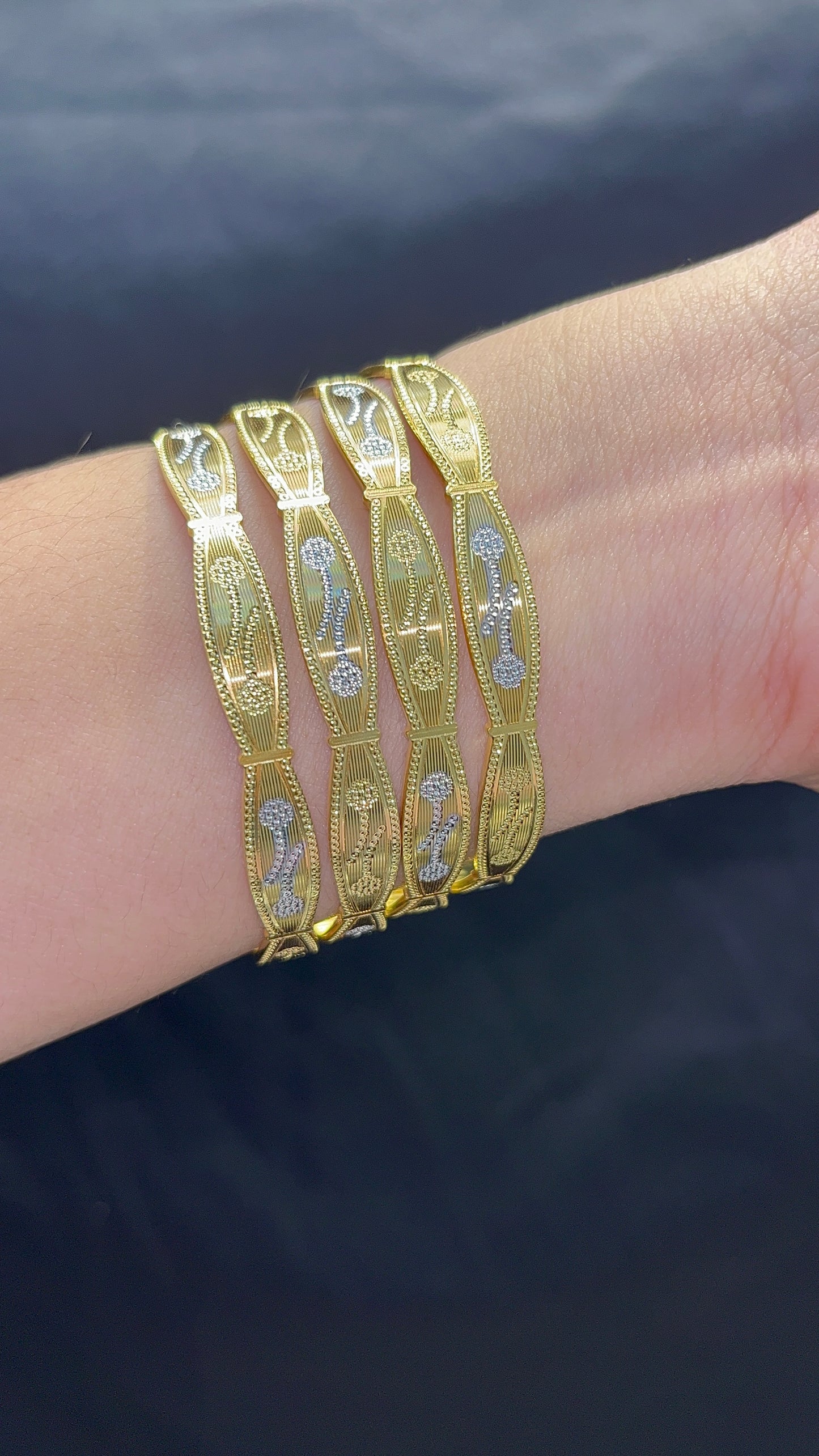 4 Pcs Bangles