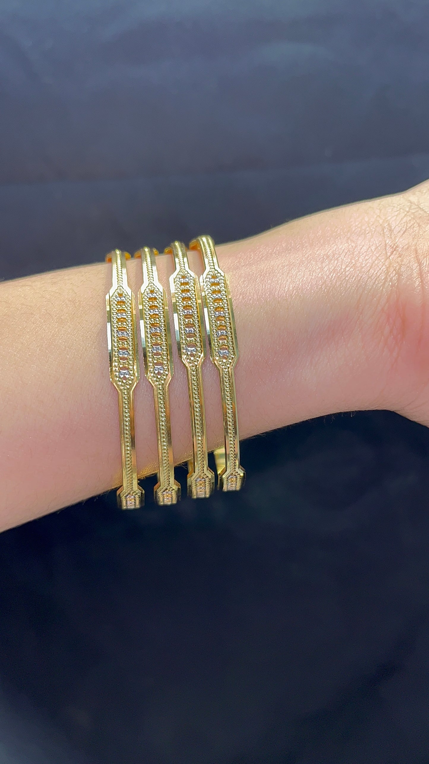 4 Pcs Bangles