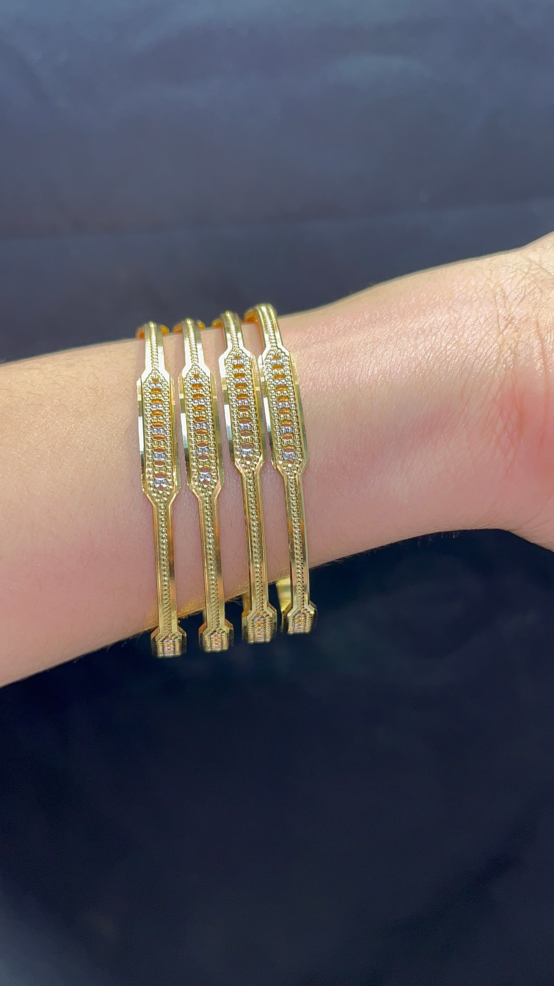 4 Pcs Bangles