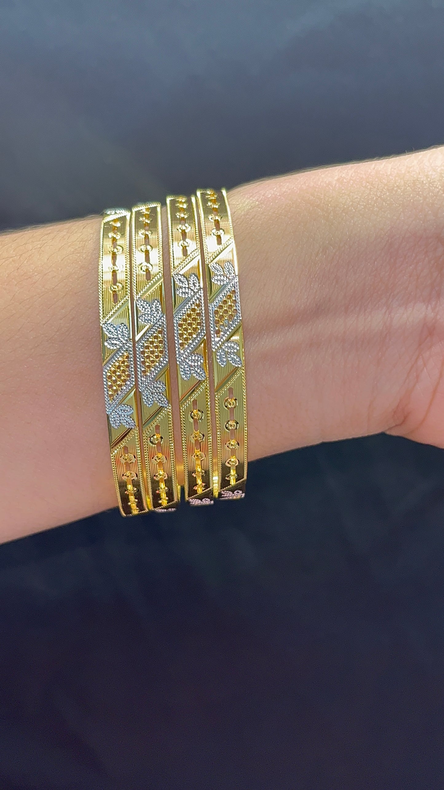 4 Pcs Bangles