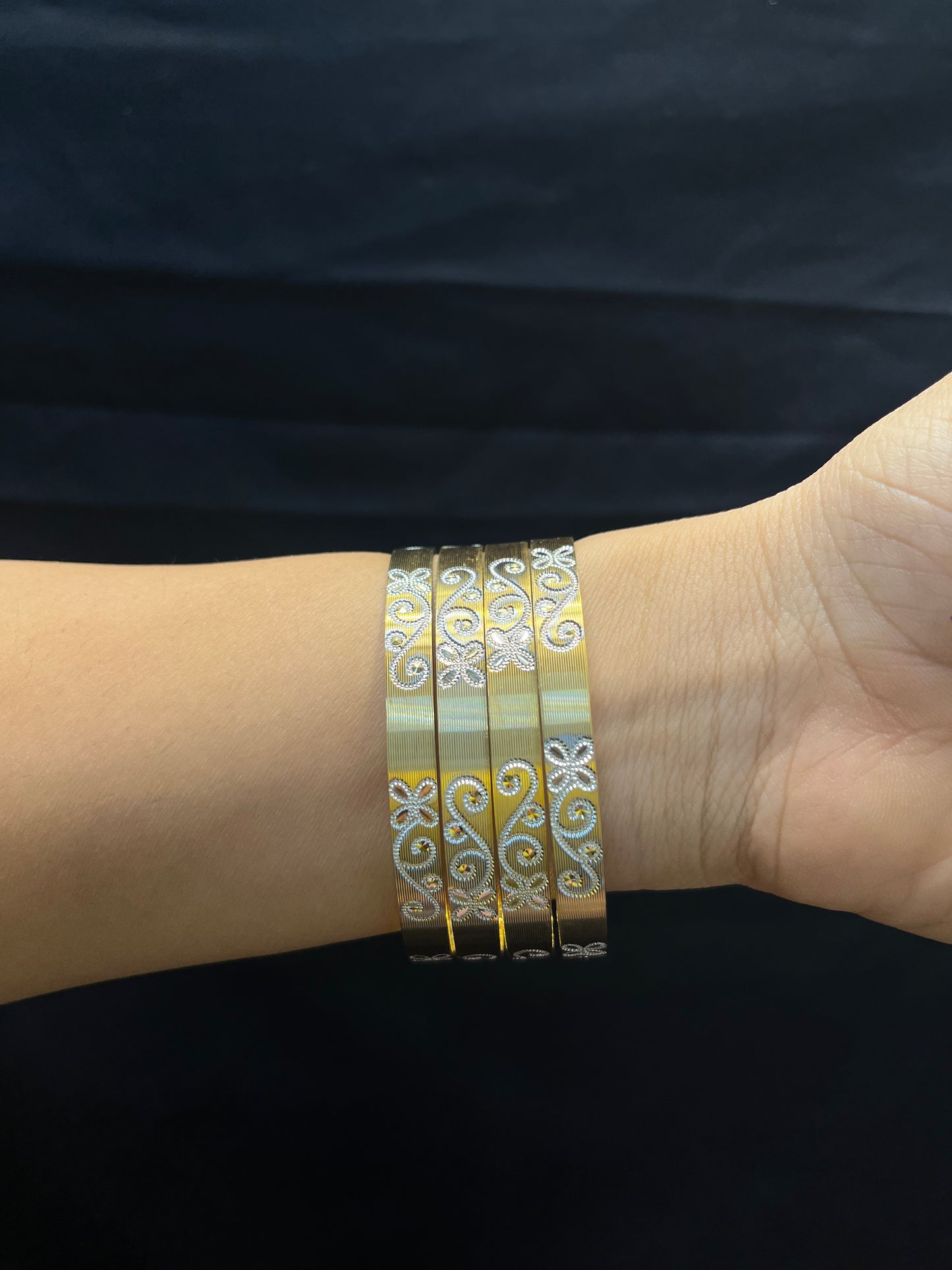 4 Pcs Bangles