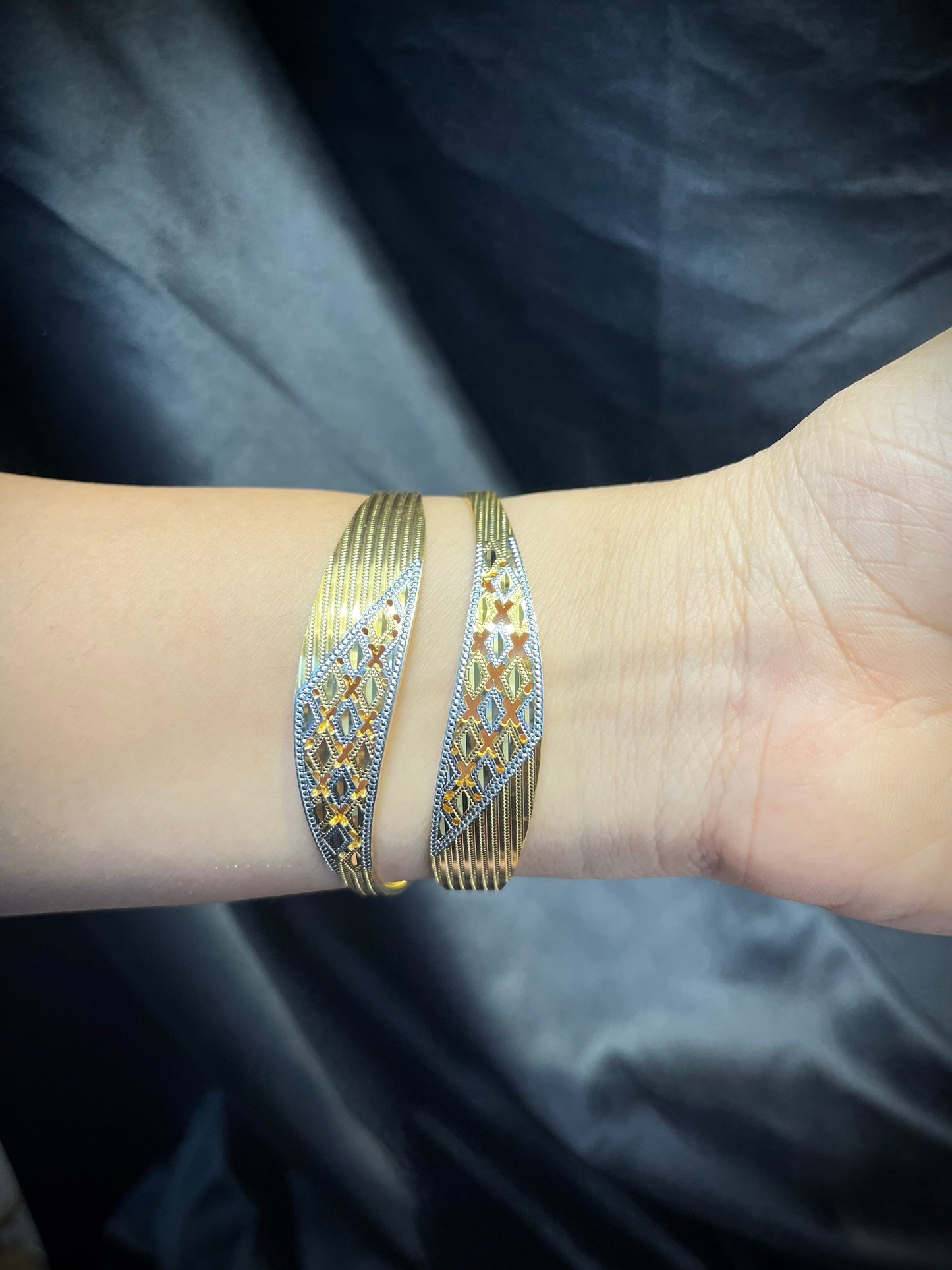 2 Pcs Bangles