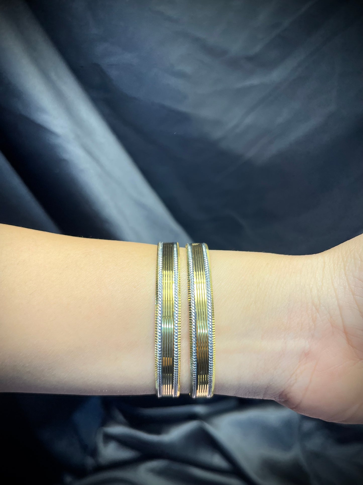 2 Pcs Bangles