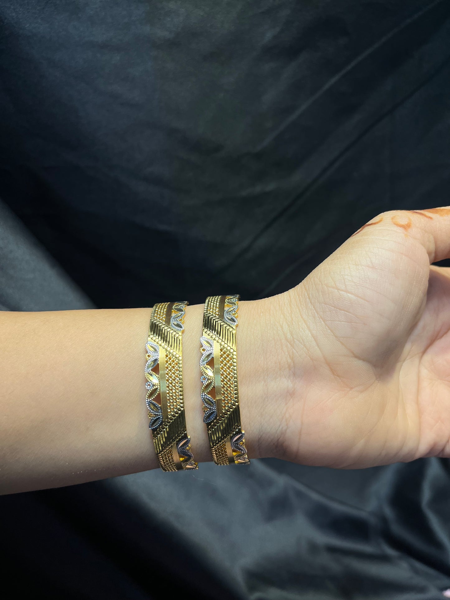 2 Pcs Bangles