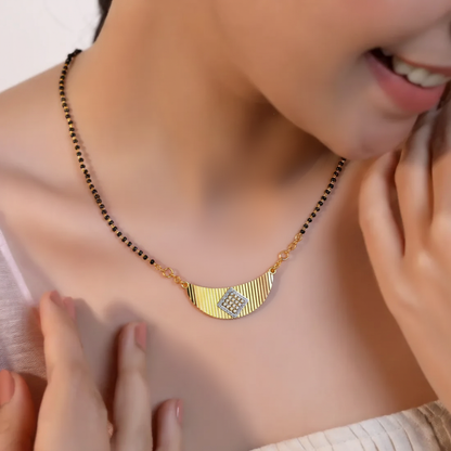 Elegant Circle Diamond Mangalsutra Necklace – Traditional & Stylish Jewellery for Women